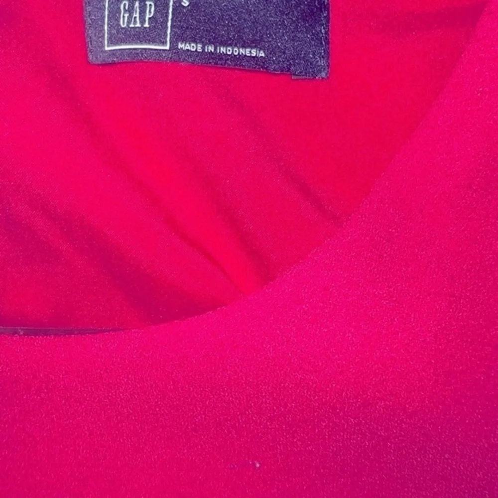 GAP - Picture 7 of 7